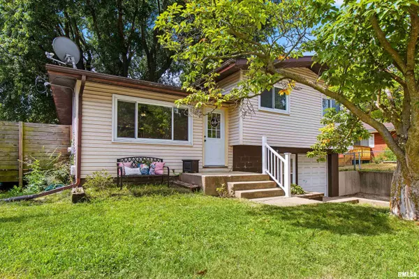 East Peoria, IL 61611,100 SPRUCE ST