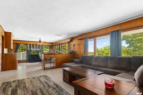 Mackinaw, IL 61755,30748 GRANDVIEW TER