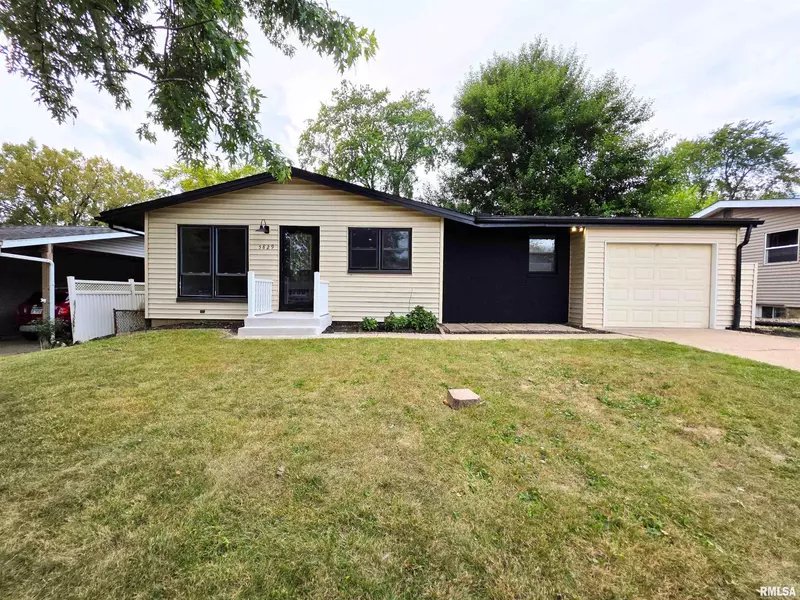 5829 N WESTERN AVE, Peoria, IL 61614