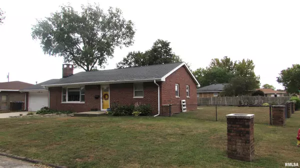 Pekin, IL 61554,300 LAKESIDE AVE