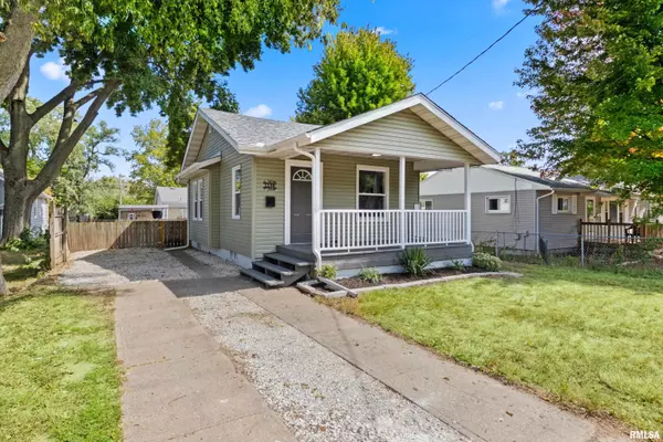 Pekin, IL 61554,1136 N 16TH ST