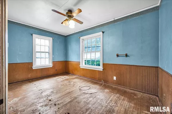 West Peoria, IL 61604,1320 N RHODORA AVE