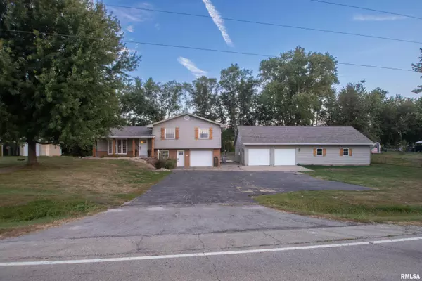 8704 W FARMINGTON RD, Hanna City, IL 61536