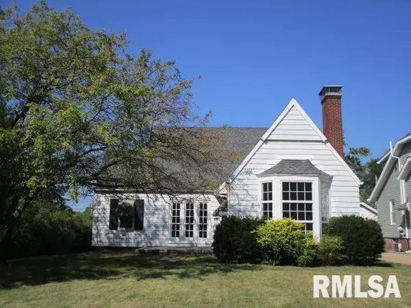 3203 N BILTMORE AVE, Peoria, IL 61604