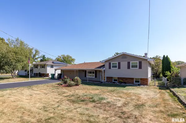 East Peoria, IL 61611,1203 SPRINGFIELD RD