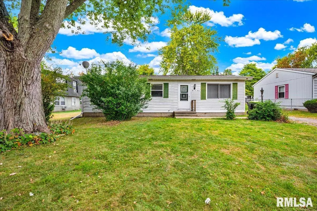 Tremont, IL 61568,207 N CHESTNUT ST