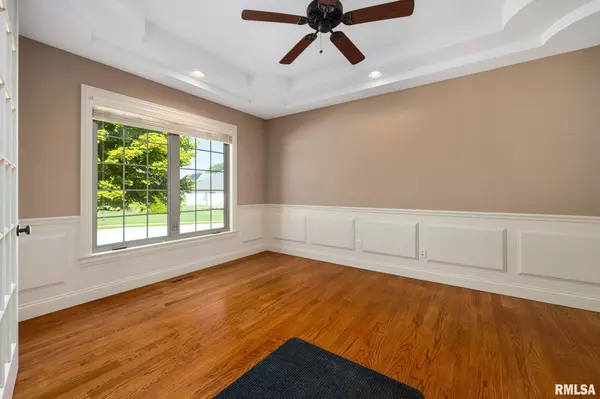 Dunlap, IL 61525,11212 N STONE CREEK DR