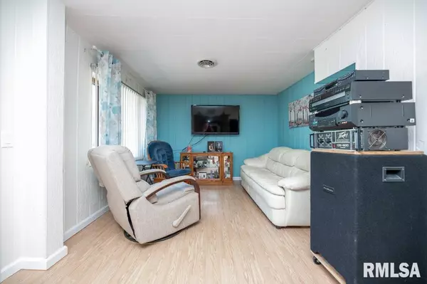 Creve Coeur, IL 61610,108 KOHL ST