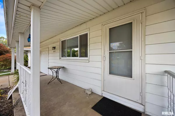 Peoria, IL 61614,5710 N WESTERN AVE