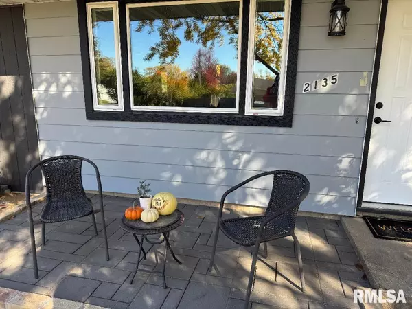 Peoria, IL 61614,2135 W ORLANDO DR