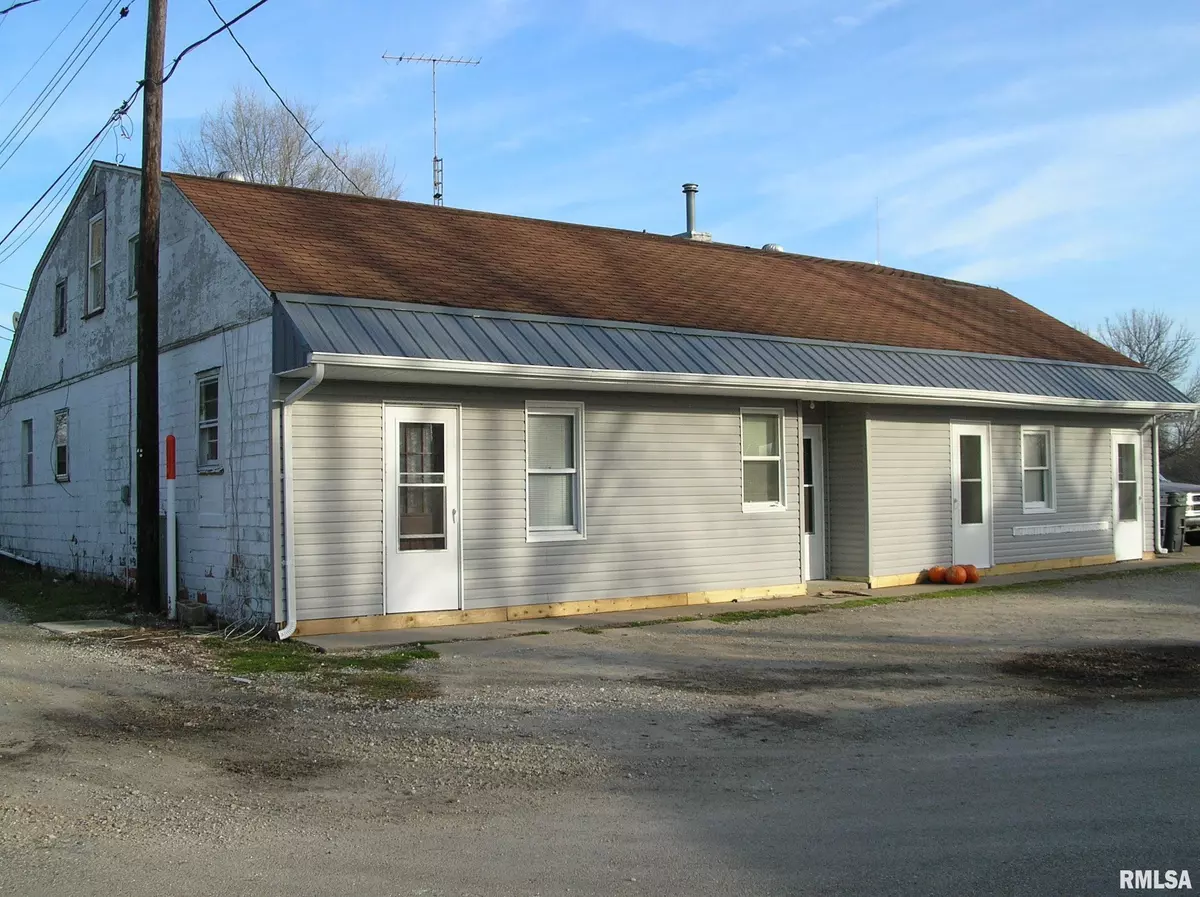 Colchester, IL 62326,102 N ELIZABETH ST