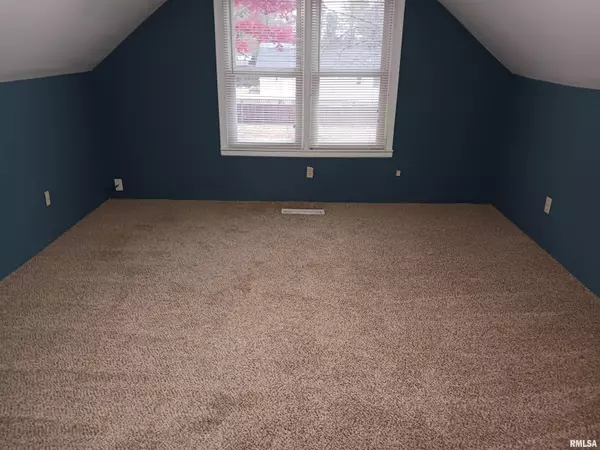 Peoria, IL 61604,1914 W RICHWOODS BLVD