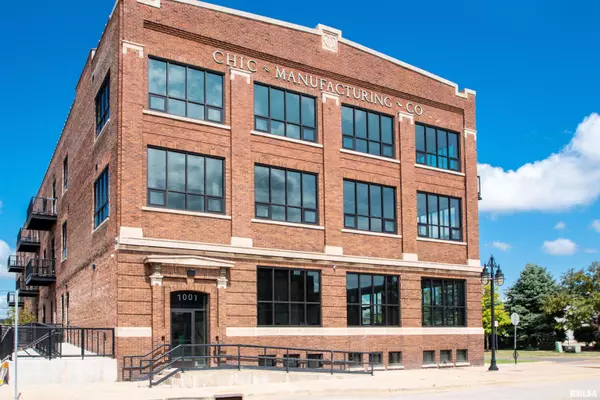 Peoria, IL 61602,1001 SW ADAMS ST #206