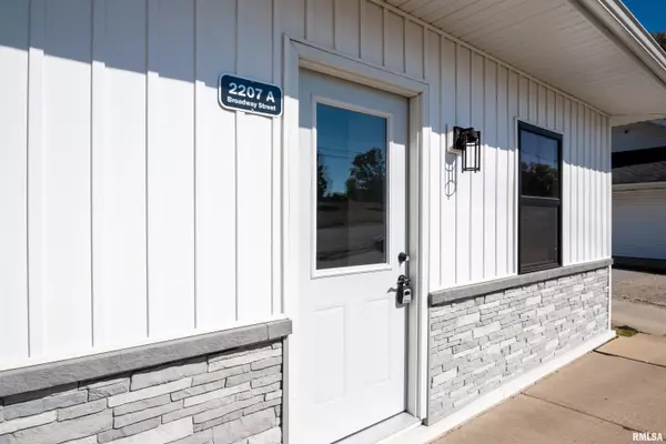 Pekin, IL 61554,2207 N BROADWAY ST