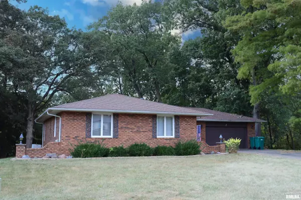 Pekin, IL 61554,32 OLYMPIA FIELDS DR