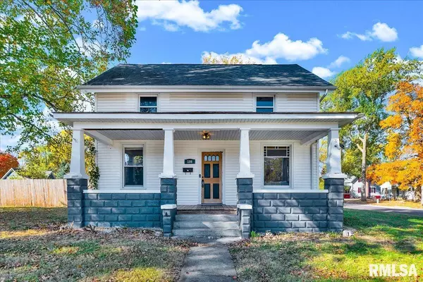 186 N CONE ST, Farmington, IL 61531