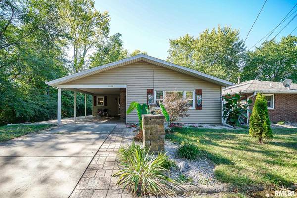 1808 CENTER ST, Pekin, IL 61554