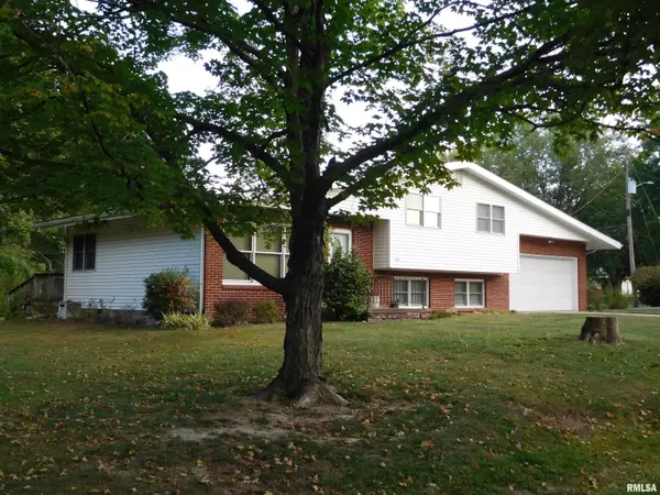 Colchester, IL 62326,204 Seckman DR