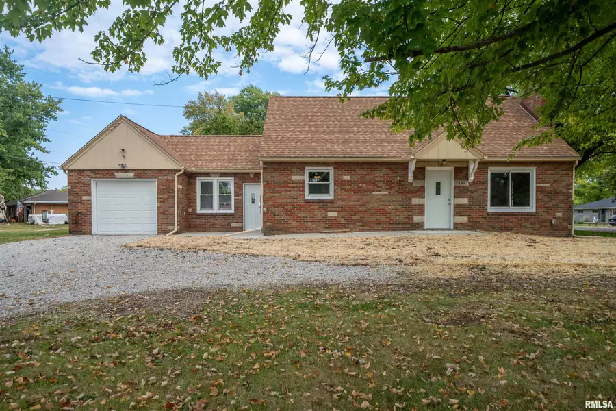 100 RIDGE BEND DR, East Peoria, IL 61611