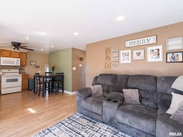 Pekin, IL 61554,1509 HENRY ST