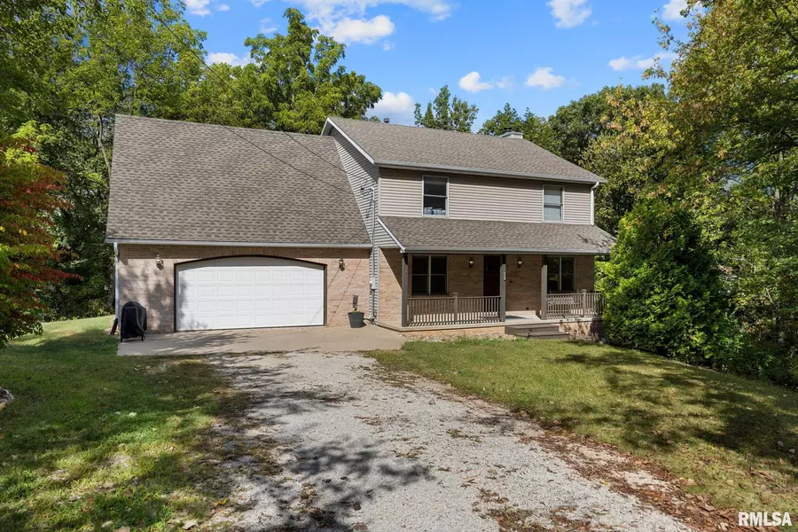 988 HERITAGE DR, Mackinaw, IL 61755