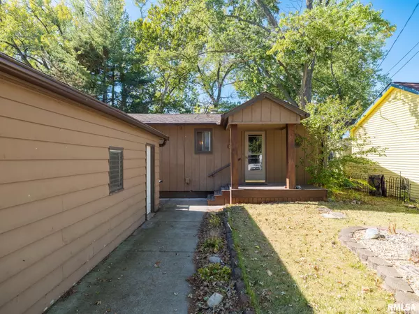 East Peoria, IL 61611,1141 SUNSET DR