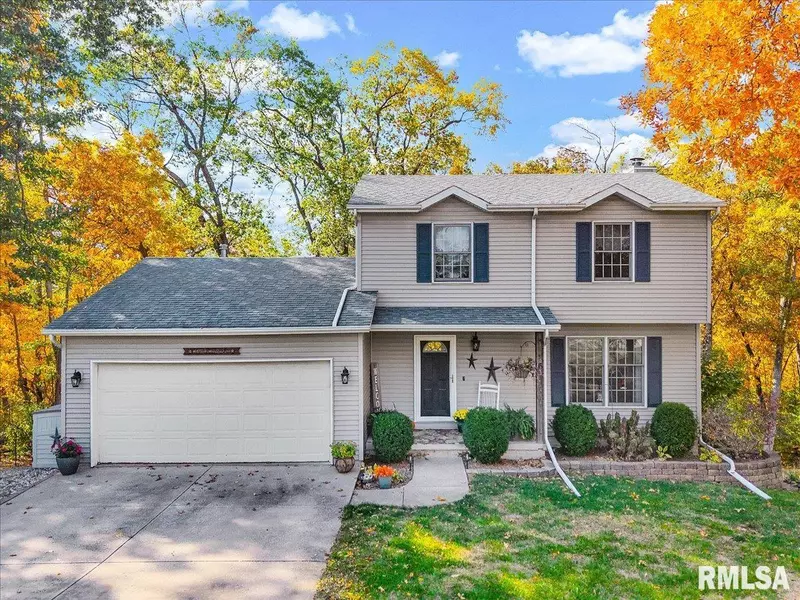 6 RALEIGH AVE, Mackinaw, IL 61755