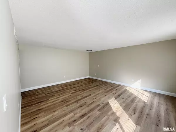 Peoria, IL 61604,3440 W VILLA RIDGE