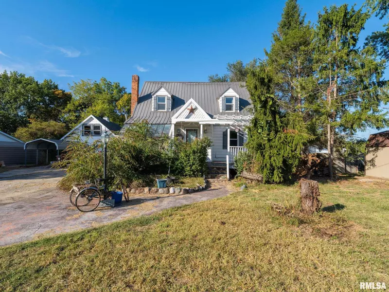 209 EHRETT ST, Creve Coeur, IL 61610