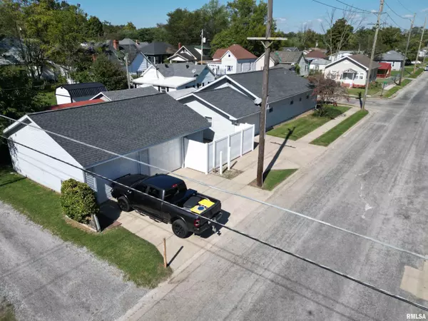 Harrisburg, IL 62946,103 W PARK ST