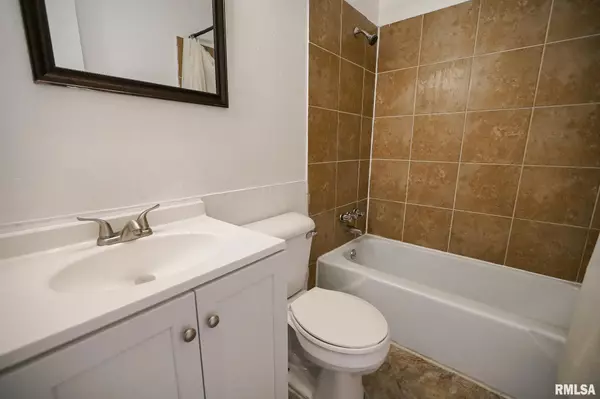 Peoria, IL 61615,4020 W VIRDEN CT