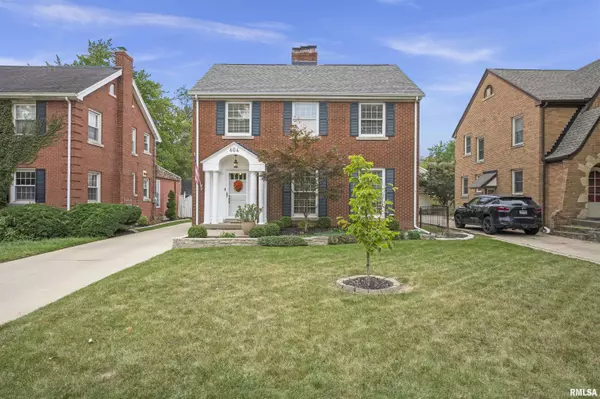 604 W FORREST HILL AVE, Peoria, IL 61604