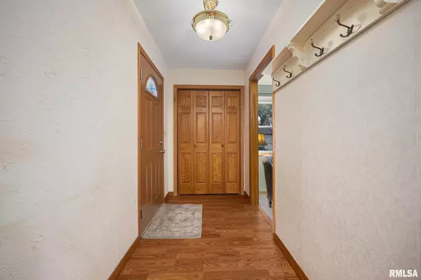 Morton, IL 61550,430 N MONTANA AVE