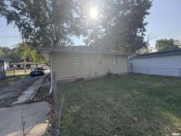 Peoria, IL 61605,2819 W MARQUETTE ST