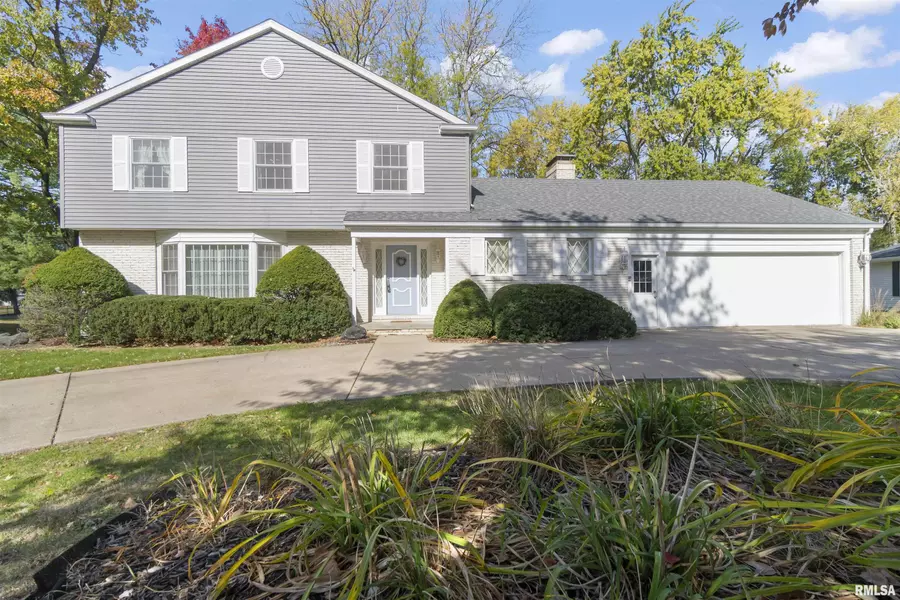 129 E HIGH POINT RD, Peoria, IL 61614