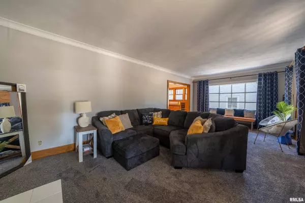 West Peoria, IL 61604,2115 W KELLOGG AVE