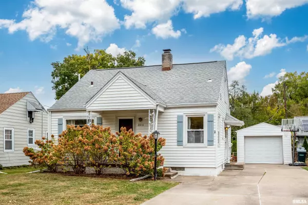 2011 W RICHWOODS BLVD, Peoria, IL 61604