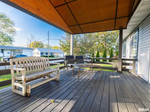 Washington, IL 61571,206 TEMPLE DR