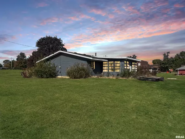 Dunlap, IL 61525,312 S 4TH ST