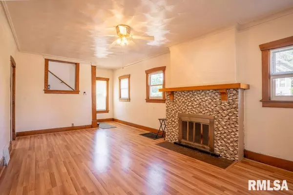 Peoria, IL 61606,1112 W COLUMBIA TER