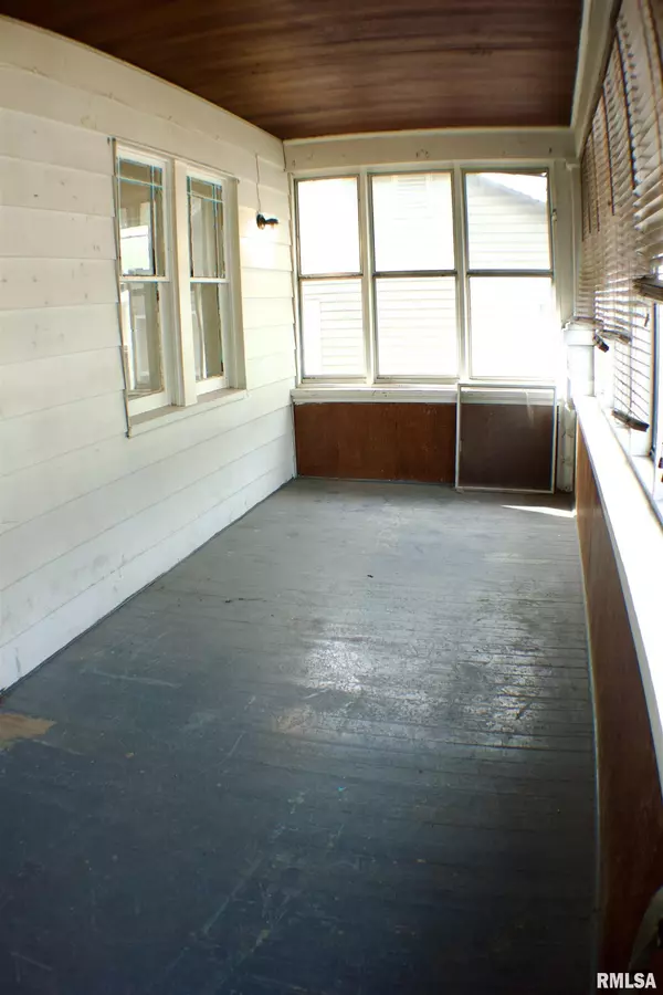 Peoria, IL 61605-0000,2322 W MARQUETTE ST