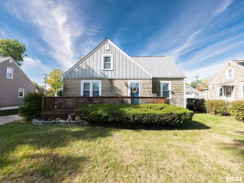 207 HOWARD ST, East Peoria, IL 61611