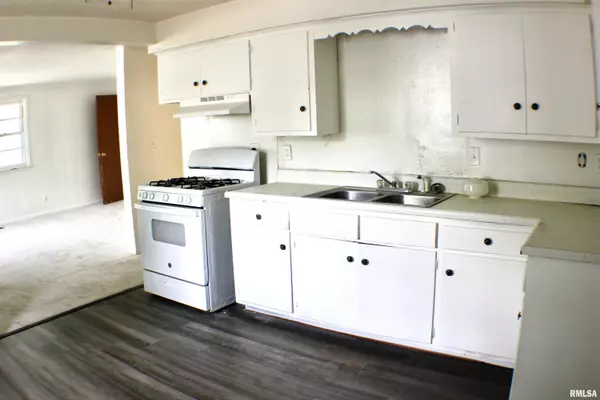 Peoria, IL 61605,2722 W MARQUETTE ST