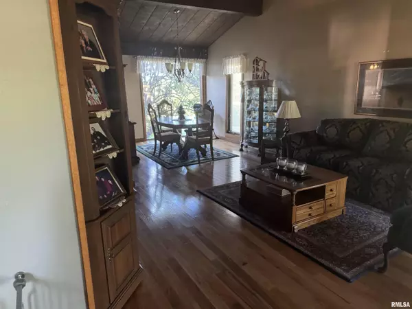 Washington, IL 61571,1201 PINE TREE DR