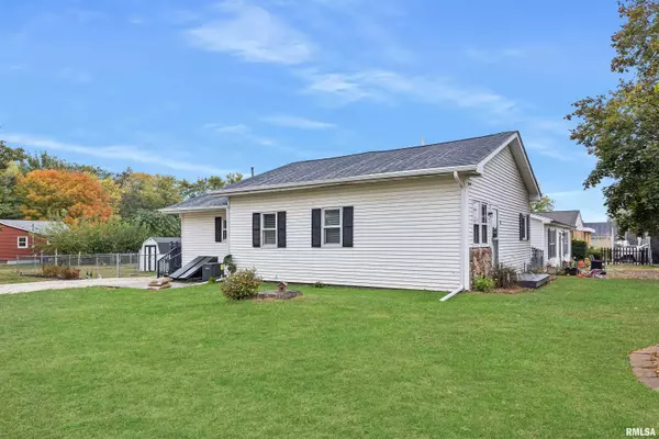 Bellevue, IL 61604,304 S MAIN ST