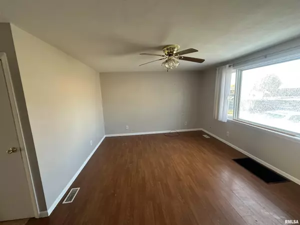 Galesburg, IL 61401,1030 W BERRIEN ST