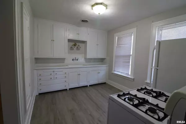 Peoria, IL 61606,1530-1532 W BARKER AVE