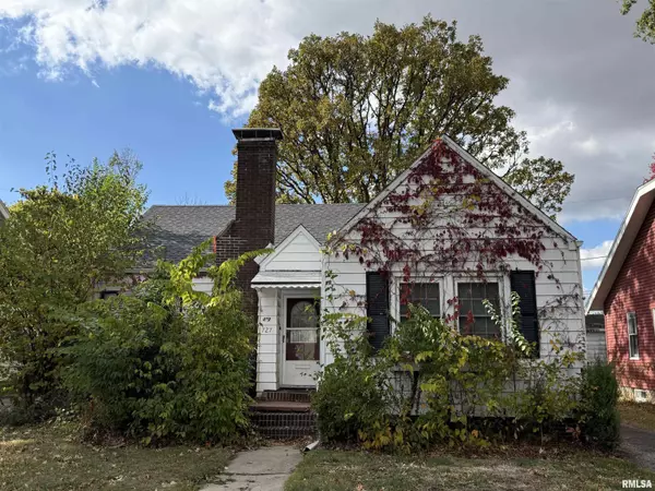 727 N CLIFTON CT, West Peoria, IL 61604