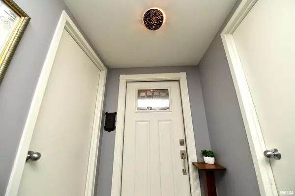 Peoria, IL 61602,123 SW JEFFERSON AVE #E26