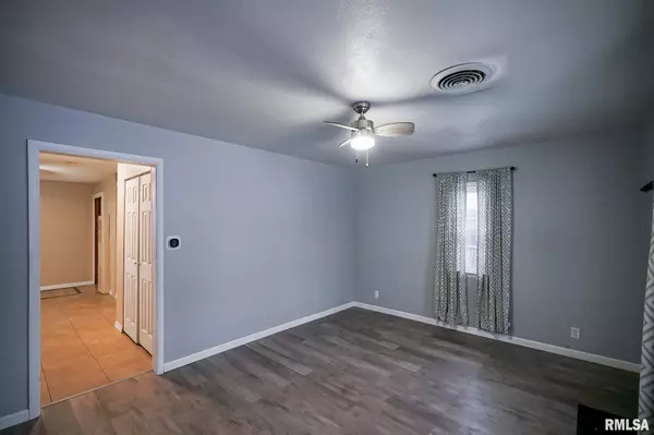 Creve Coeur, IL 61610,312 CAROLA ST